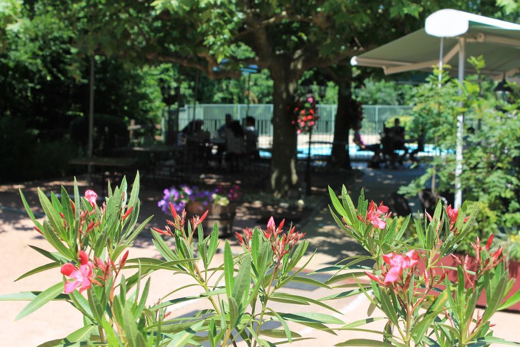 Hotel Restaurant Le Moulin De Saint Verand ภายนอก รูปภาพ
