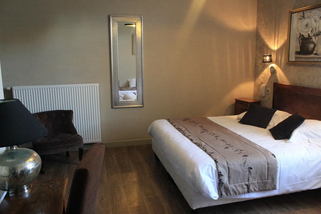 Hotel Restaurant Le Moulin De Saint Verand ภายนอก รูปภาพ