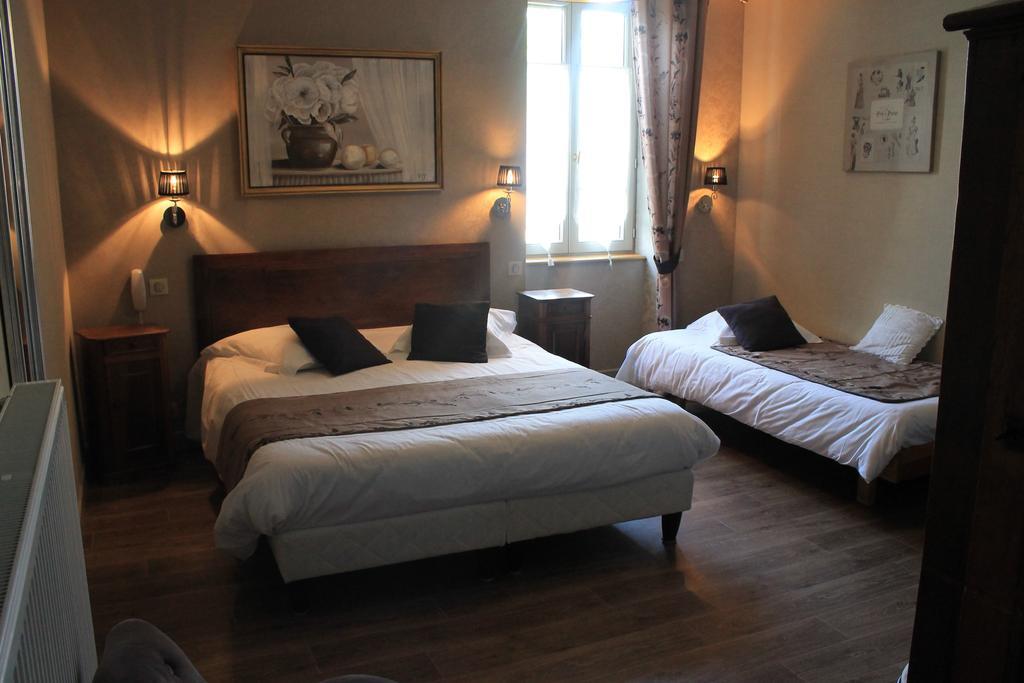 Hotel Restaurant Le Moulin De Saint Verand ภายนอก รูปภาพ